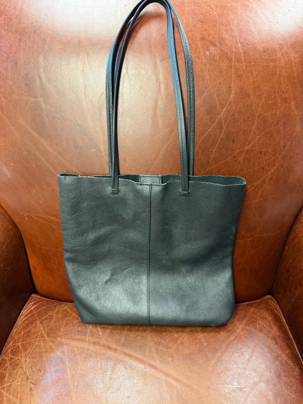 Banana Republic Black Leather Tote - Picture 2 of 4